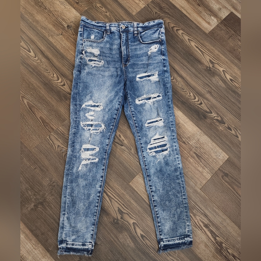 American Eagle Outfitters Distressed Highest Rise Legging. Size 12 Regular.